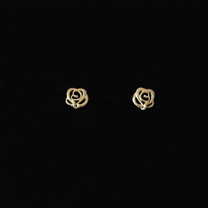 925 Sterling Silver Korean Hollow Glossy Simple Rose Stud Earrings Women Plating 14K Gold Wedding Party Jewelry Gift Gold
925 Sterling Silver Korean Hollow Glossy Simple Rose Stud Earrings Women Plating 14K Gold Wedding Party Jewelry Gift Gold