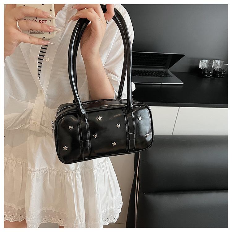 summer new high-value rivet large-capacity tote bag women s fashion versatile portable shoulder bag жёлтый
summer new high-value rivet large-capacity tote bag women s fashion versatile portable shoulder bag жёлтый