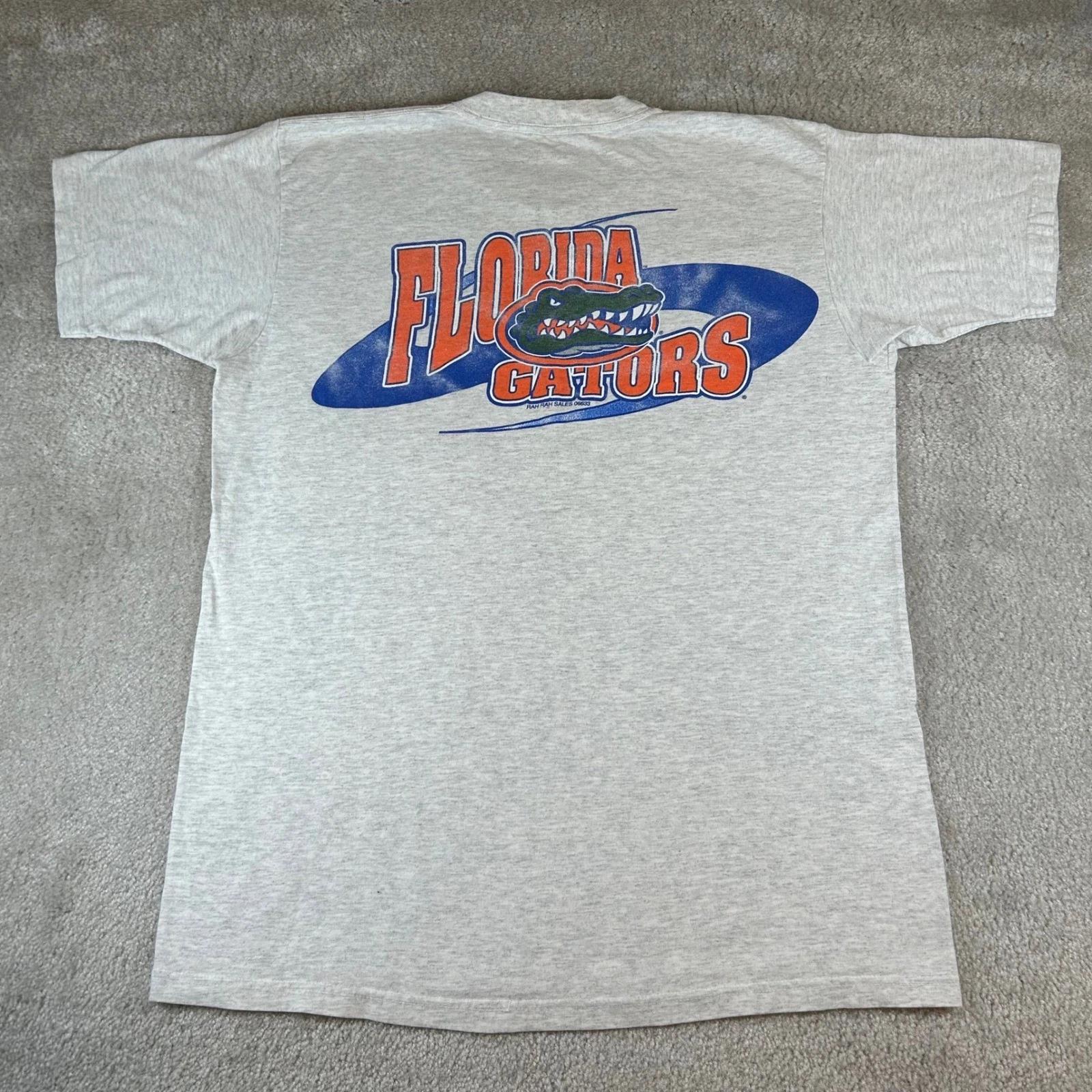 Vintage 90s Florida Gators T-shirt Men s L Gray Pocket Tee NCAA Back Graphic S
Vintage 90s Florida Gators T-shirt Men s L Gray Pocket Tee NCAA Back Graphic S