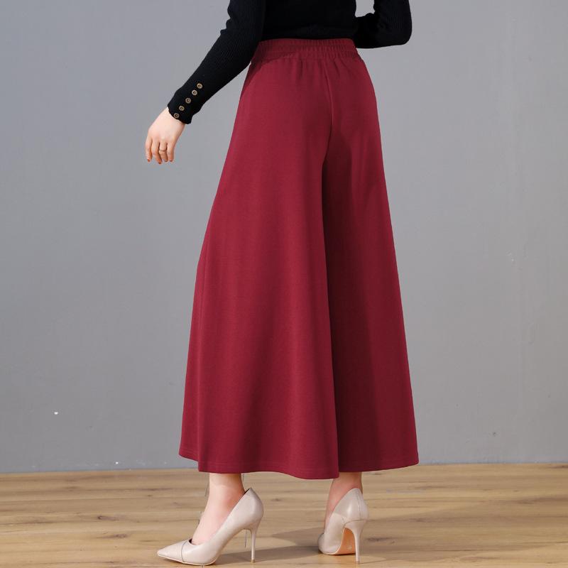 High-Waisted Wide-Leg Culottes for Women: Summer Fashion 2023 Slimming Pants for Square Dance, Ideal for Middle-Aged and Elderly Women. XL (90-115 kg) чорний
High-Waisted Wide-Leg Culottes for Women: Summer Fashion 2023 Slimming Pants for Square Dance, Ideal for Middle-Aged and Elderly Women. XL (90-115 kg) чорний