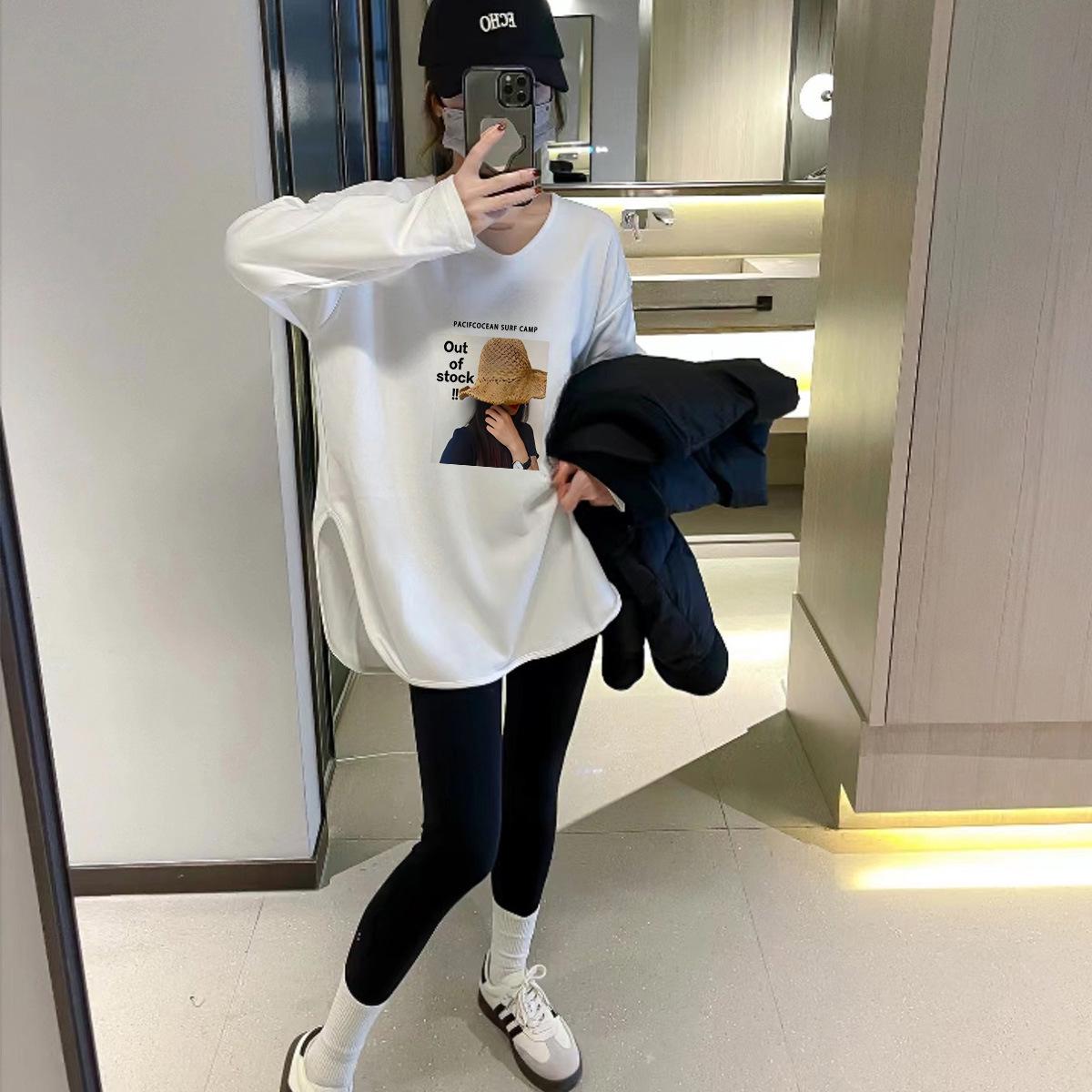Women s White German Velvet Long Sleeve Hip-covering Base Layer Top - 2025 Autumn/Winter Collection M
Women s White German Velvet Long Sleeve Hip-covering Base Layer Top - 2025 Autumn/Winter Collection M