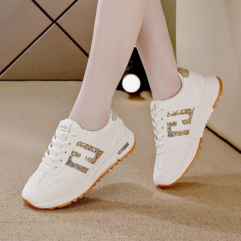 Plus-size leather running flat non-slip casual sneakers for spring and autumn 35
Plus-size leather running flat non-slip casual sneakers for spring and autumn 35