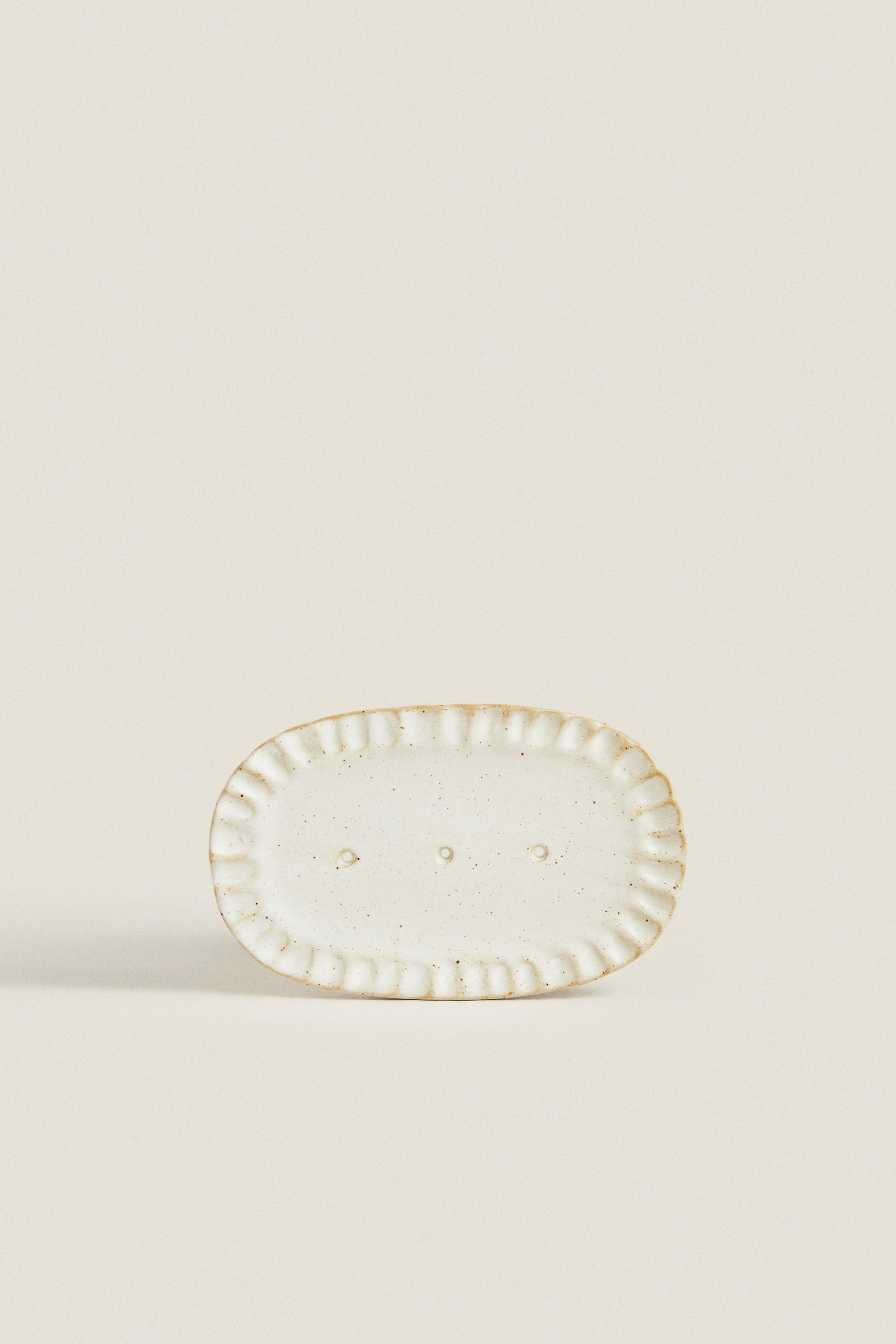 ВОЛНИСТАЯ КЕРАМИЧЕСКАЯ МЫЛЬНИЦА
ВОЛНИСТАЯ КЕРАМИЧЕСКАЯ МЫЛЬНИЦА