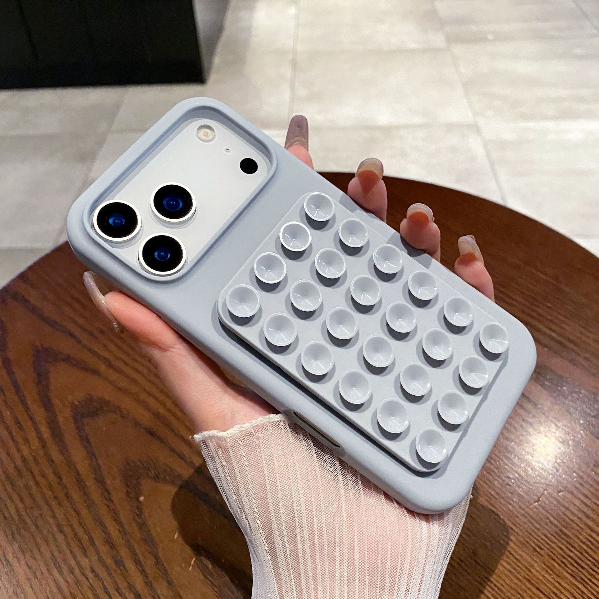 Suction Cup Silicone Phone Case, Hands-free Sticky Holder Cover, Shockproof Anti-slip Back Case for IPhone 15PROMAX сірий колір
Suction Cup Silicone Phone Case, Hands-free Sticky Holder Cover, Shockproof Anti-slip Back Case for IPhone 15PROMAX сірий колір