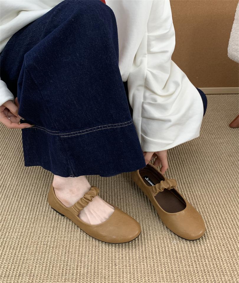 Late evening breeze retro round head shallow mouth Mary Jane single shoes women s one-pedal soft-soled soft leather versatile flat-soled beanie ladys 39 хаки
Late evening breeze retro round head shallow mouth Mary Jane single shoes women s one-pedal soft-soled soft leather versatile flat-soled beanie ladys 39 хаки