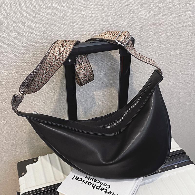 Retro bag niche design women s bag high-end sense light luxury underarm bag women s crescent bag 2025 new handbag tide 24*8*20CM коричневый
Retro bag niche design women s bag high-end sense light luxury underarm bag women s crescent bag 2025 new handbag tide 24*8*20CM коричневый