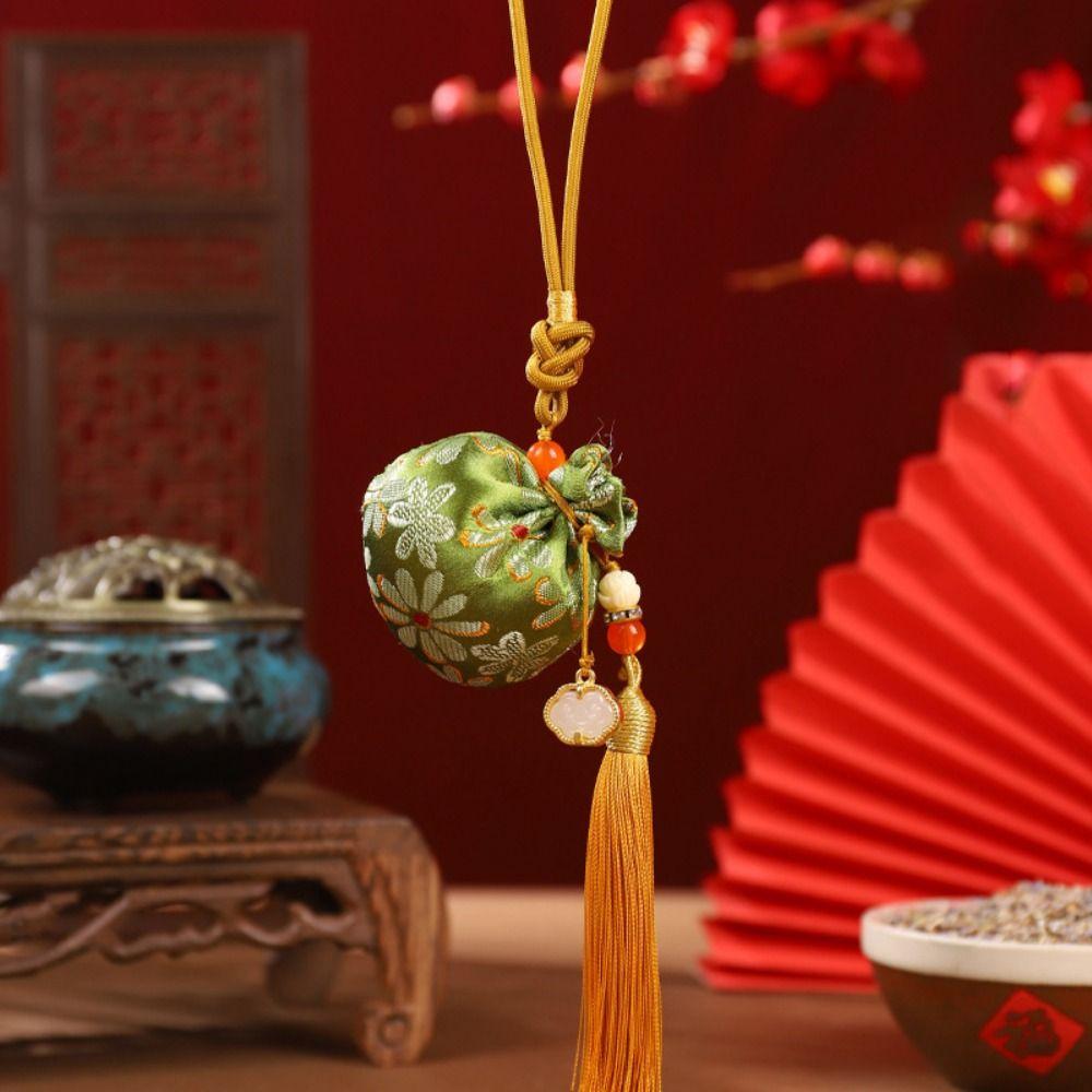 Handmade Lucky Bag Sachet Cute Car Bag Pendant National Trend Tassel Sachet Pendant Car розовый
Handmade Lucky Bag Sachet Cute Car Bag Pendant National Trend Tassel Sachet Pendant Car розовый