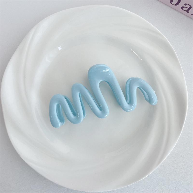 Dopamine Wave Large Hair Claw Clip for Women - Shark Hairpin for Voluminous Updos, Headwear Accessory.
Dopamine Wave Large Hair Claw Clip for Women - Shark Hairpin for Voluminous Updos, Headwear Accessory.