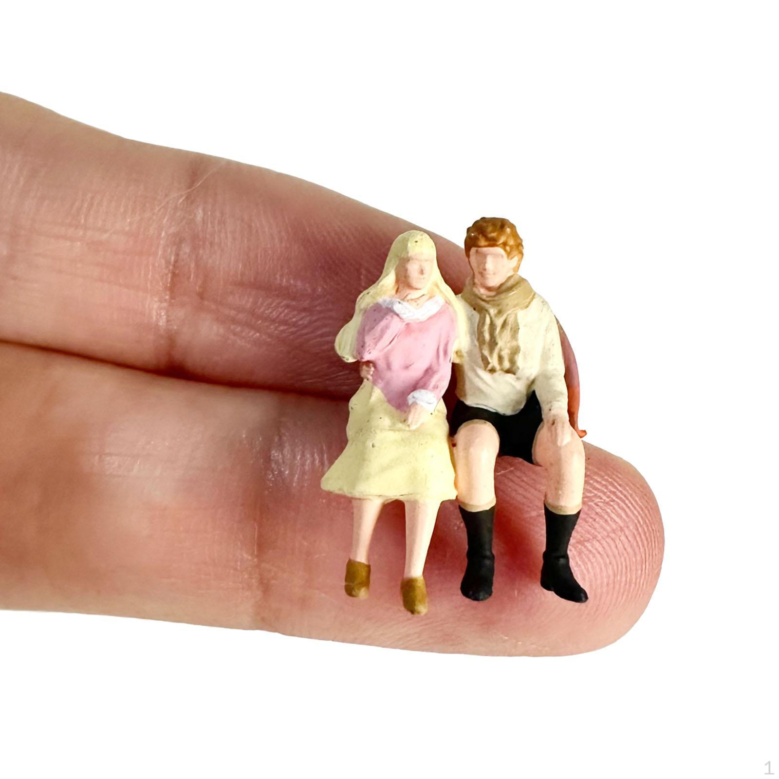 1:64 Couple Miniature Figure Mini Model Tiny Painted Ornament Decoration Small People
1:64 Couple Miniature Figure Mini Model Tiny Painted Ornament Decoration Small People
