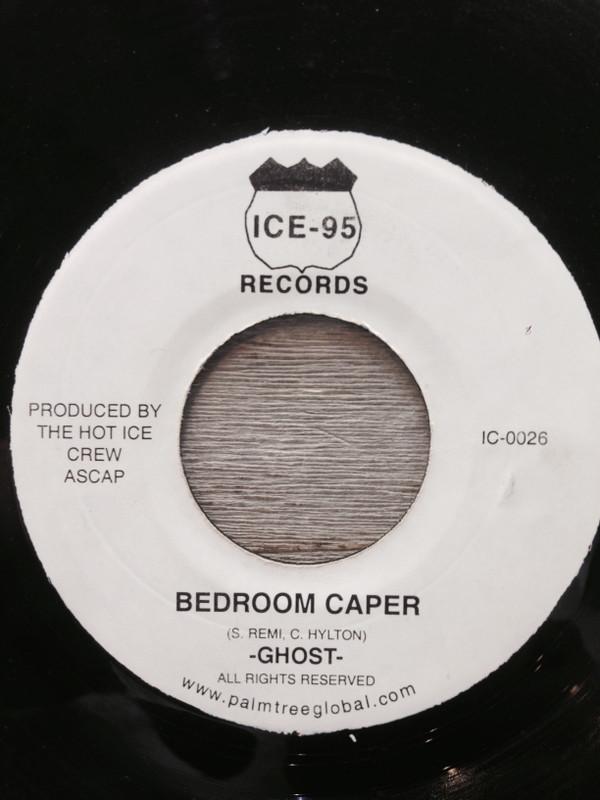 7inch Record GHOST / THE HOT ICE CREW - Bedroom Caper / Starburst Riddim IC0026 Ice-95 Records Jamaica Reggae, Ska & Dub Used
7inch Record GHOST / THE HOT ICE CREW - Bedroom Caper / Starburst Riddim IC0026 Ice-95 Records Jamaica Reggae, Ska & Dub Used