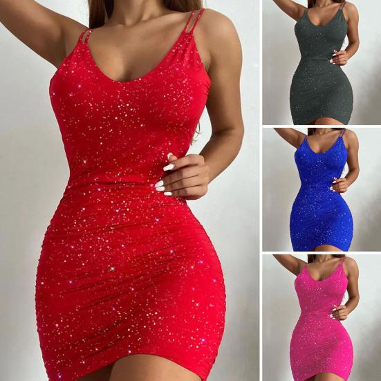 Привлекательное облегающее платье с V-образным вырезом без ворса 
Привлекательное облегающее платье с V-образным вырезом без ворса