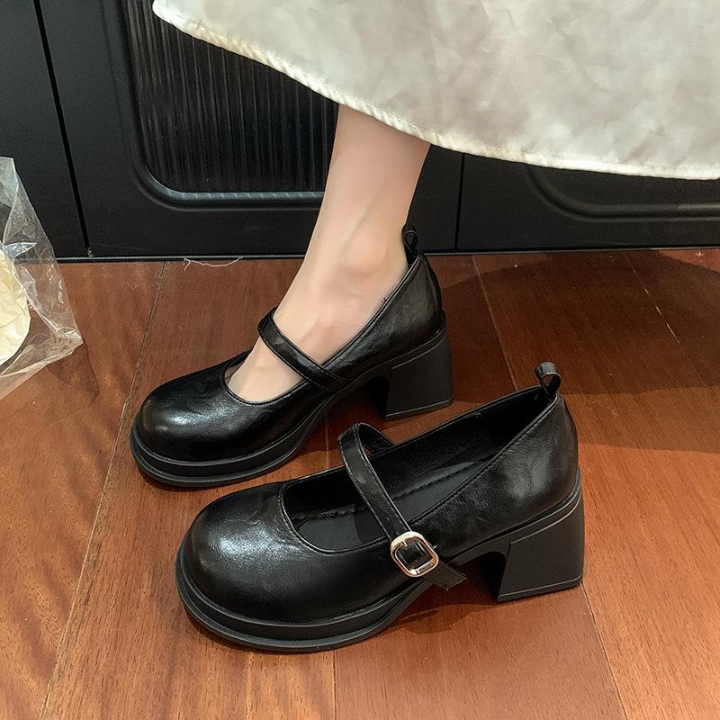 Thick-soled small leather shoes temperament single shoes 2025 spring and autumn new French one-word belt is not tired of high heels Mary Jane shoe 35 чёрный
Thick-soled small leather shoes temperament single shoes 2025 spring and autumn new French one-word belt is not tired of high heels Mary Jane shoe 35 чёрный