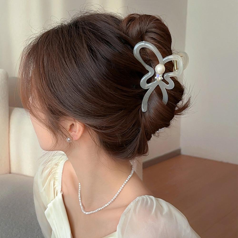 Rhinestone Butterfly Hair Clip Plastic Large Shark Clip Fashion Hollow Butterfly Hair Claw Daily
Rhinestone Butterfly Hair Clip Plastic Large Shark Clip Fashion Hollow Butterfly Hair Claw Daily