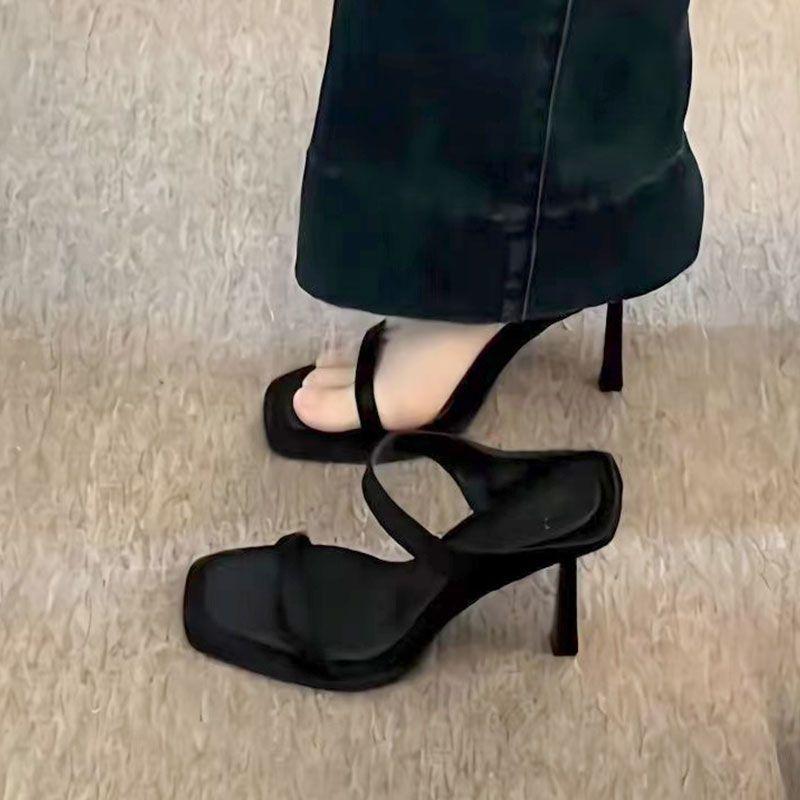 Summer new European and American style high heels women s niche temperament black high-heeled sandals with thin-heeled sandals 34
Summer new European and American style high heels women s niche temperament black high-heeled sandals with thin-heeled sandals 34