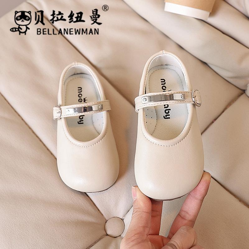 Girls black leather shoes, fashionable spring-summer new Korean style, simple and versatile princess shoes with soft soles for toddlers 21Code
Girls black leather shoes, fashionable spring-summer new Korean style, simple and versatile princess shoes with soft soles for toddlers 21Code