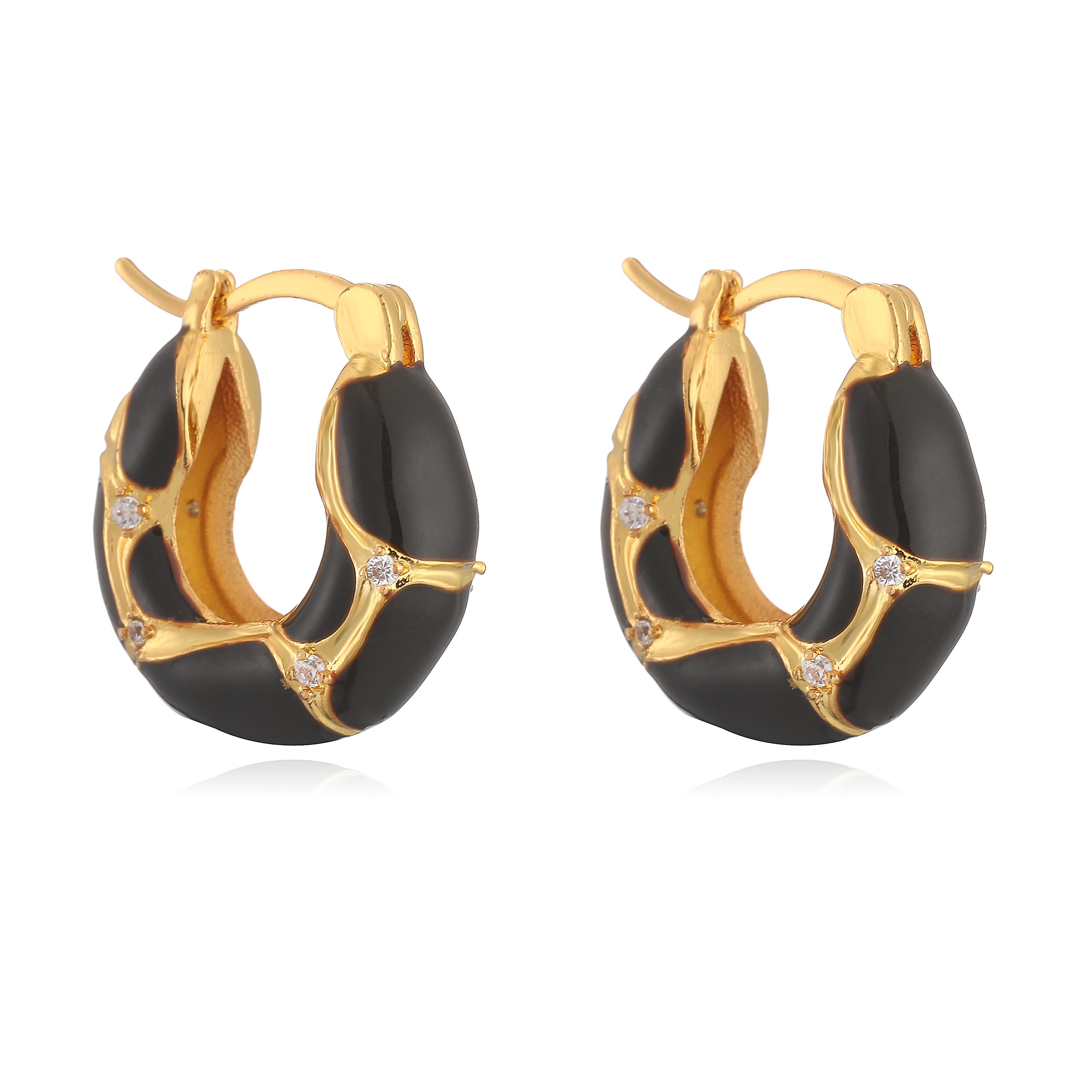 HECHENG,New Trendy Enamel Color Metal Texture Small Hoop Earrings for Women Gold Plated Statement Ear Buckle Creative Zircon коричневий
HECHENG,New Trendy Enamel Color Metal Texture Small Hoop Earrings for Women Gold Plated Statement Ear Buckle Creative Zircon коричневий