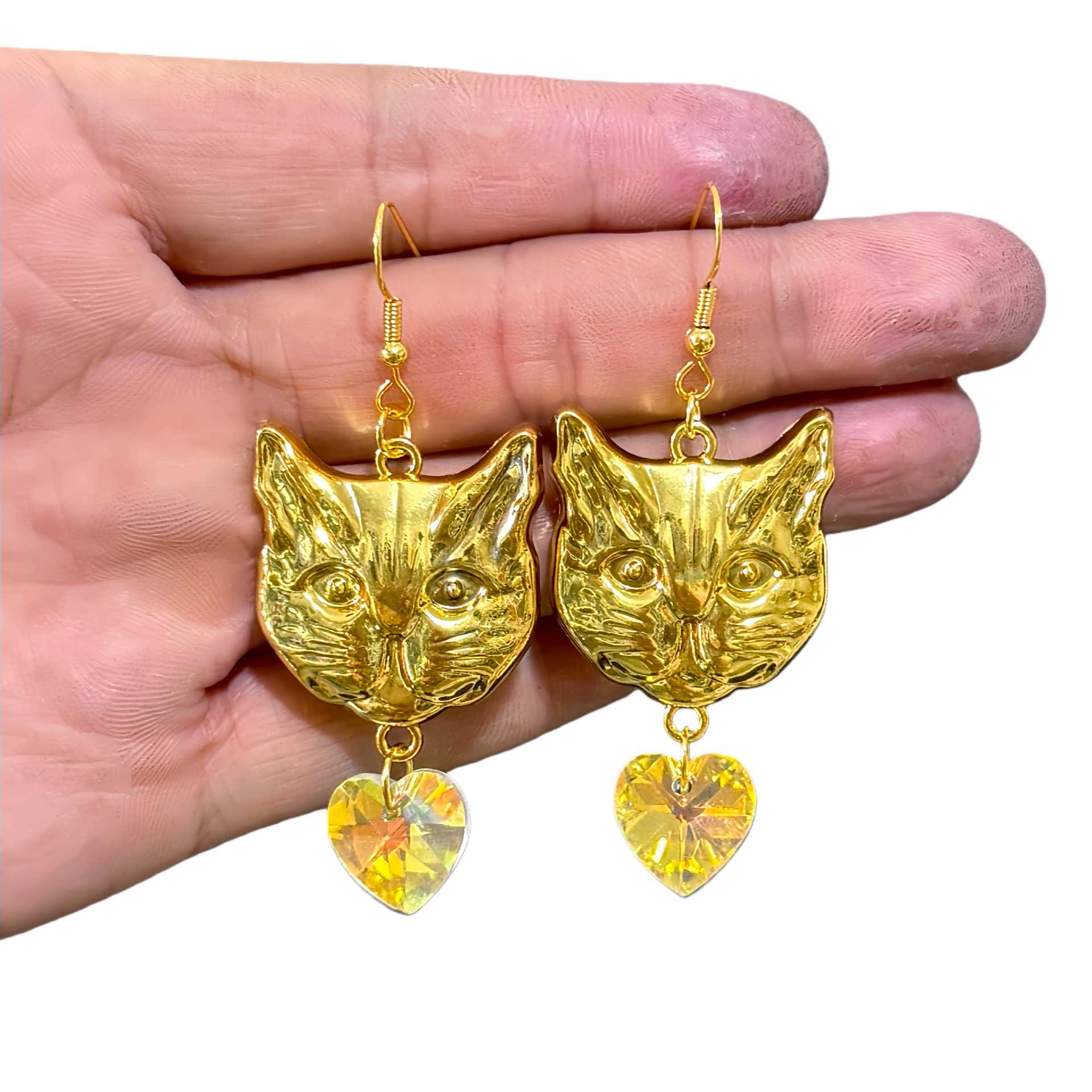 Vitoria Retro Exquisite Gold Color 3D Cat Face Heart-shaped Tassel Pendant Dangle Earrings for Women Gothic Halloween Jewelry золотой
Vitoria Retro Exquisite Gold Color 3D Cat Face Heart-shaped Tassel Pendant Dangle Earrings for Women Gothic Halloween Jewelry золотой