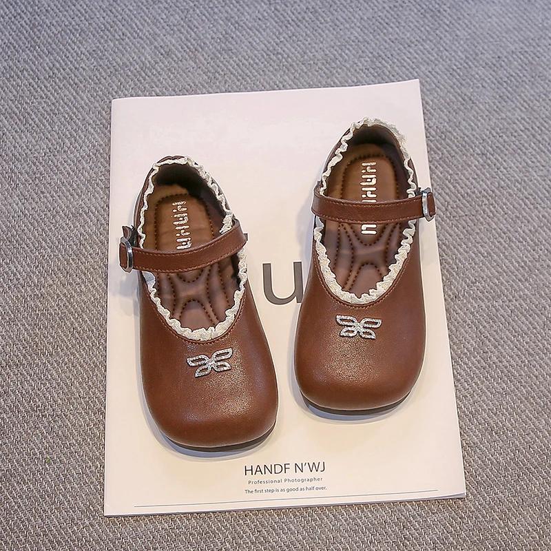 Girls Leather Shoes Sweet Lace Soft Kids Flat Shoes Princess Style New Fashion Children Dance Shoes Round Toes Ins Trendy 24
Girls Leather Shoes Sweet Lace Soft Kids Flat Shoes Princess Style New Fashion Children Dance Shoes Round Toes Ins Trendy 24