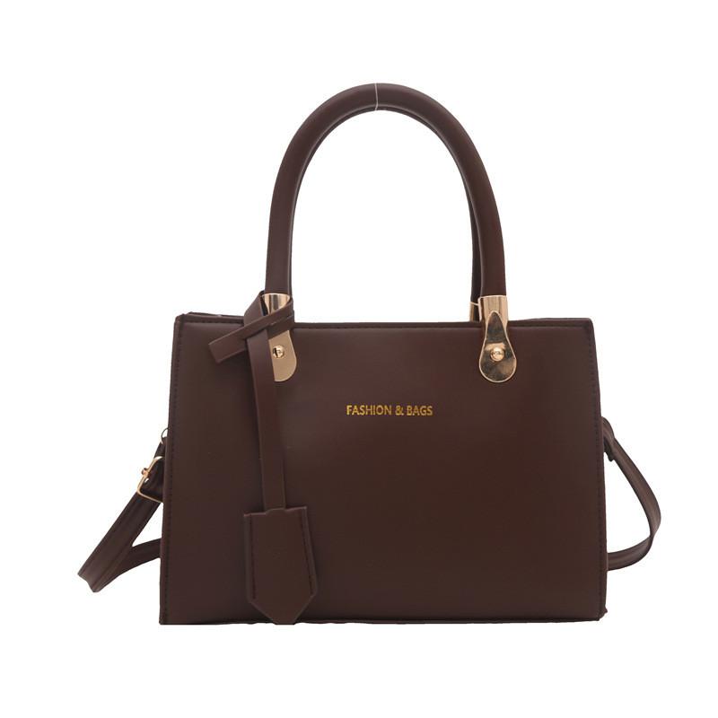 Trendy Modern Large Capacity Handbag For Women With Sleek Design And Versatile Style коричневий
Trendy Modern Large Capacity Handbag For Women With Sleek Design And Versatile Style коричневий