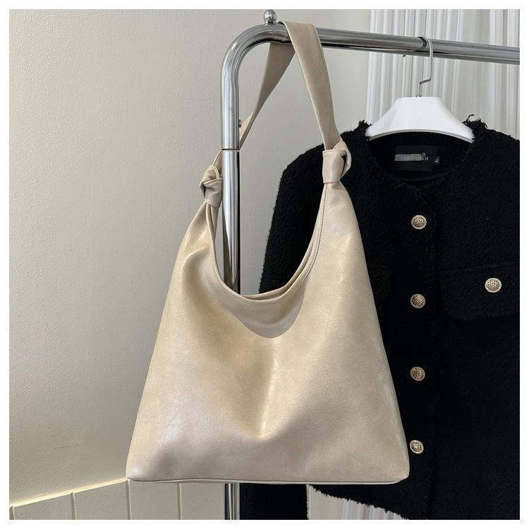 Винтажная сумка хобо женская однотонная высококачественная из мягкой кожи на плечо дорожная сумка через плечо