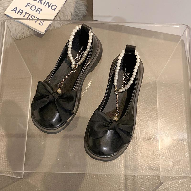 Туфли Мэри Джейн женские весенне-летние новые на толстом каблуке маленькие кожаные туфли с жемчужным бантом туфли для девочки 35 чёрный
Туфли Мэри Джейн женские весенне-летние новые на толстом каблуке маленькие кожаные туфли с жемчужным бантом туфли для девочки 35 чёрный