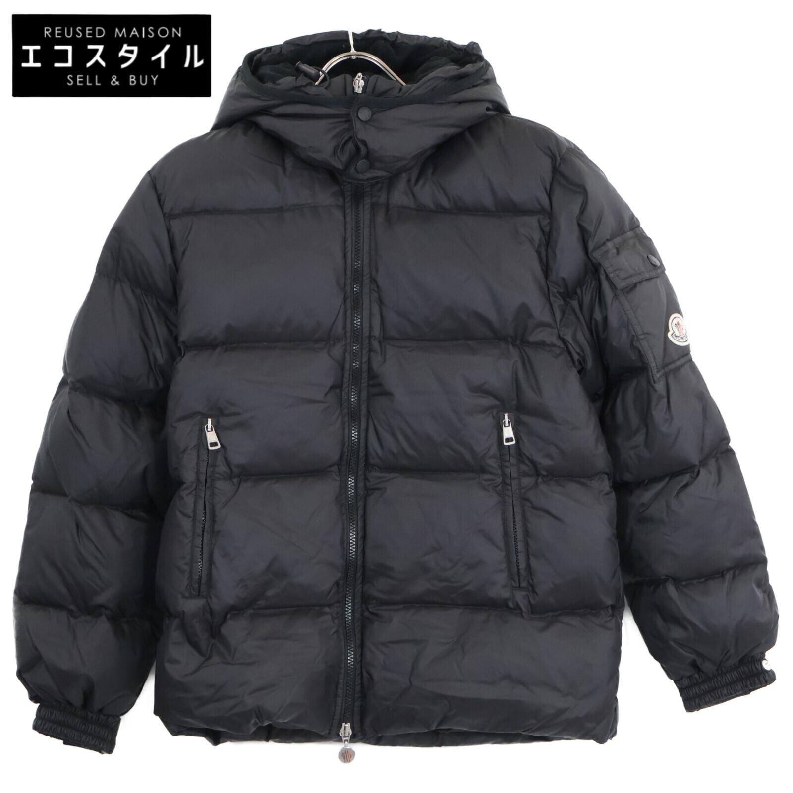 MONCLER Black nylon BAZILLE down jacket Jacket OO blackUsed
MONCLER Black nylon BAZILLE down jacket Jacket OO blackUsed