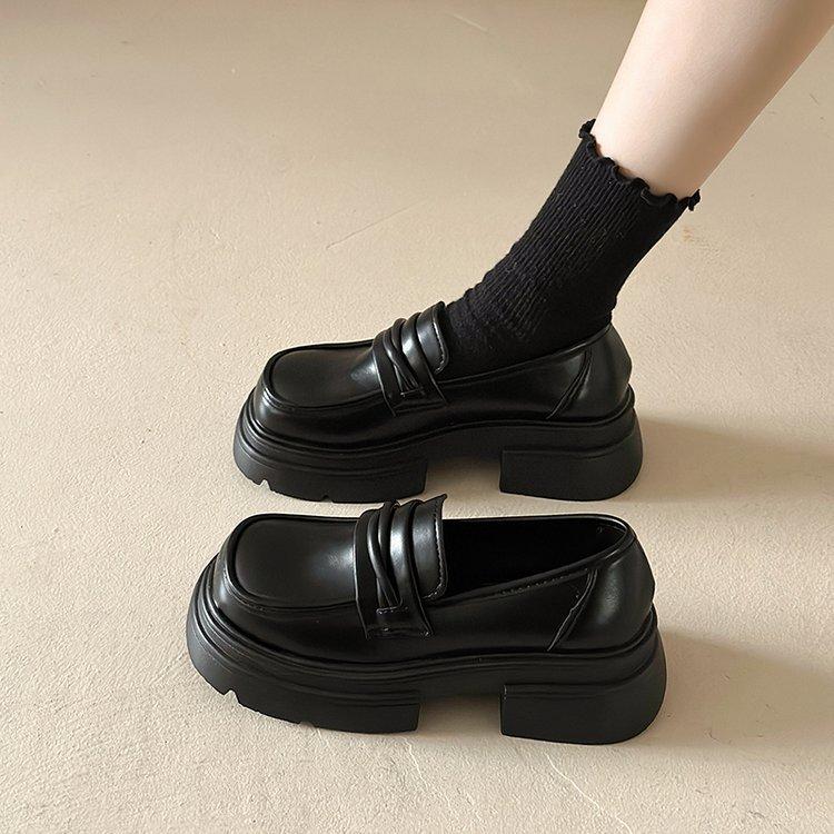 Туфли-лоферы с толстой подошвой, женская обувь, увеличивающая рост, женские туфли, маленькие кожаные туфли, женские черные туфли-одиночки 40 чёрный
Туфли-лоферы с толстой подошвой, женская обувь, увеличивающая рост, женские туфли, маленькие кожаные туфли, женские черные туфли-одиночки 40 чёрный