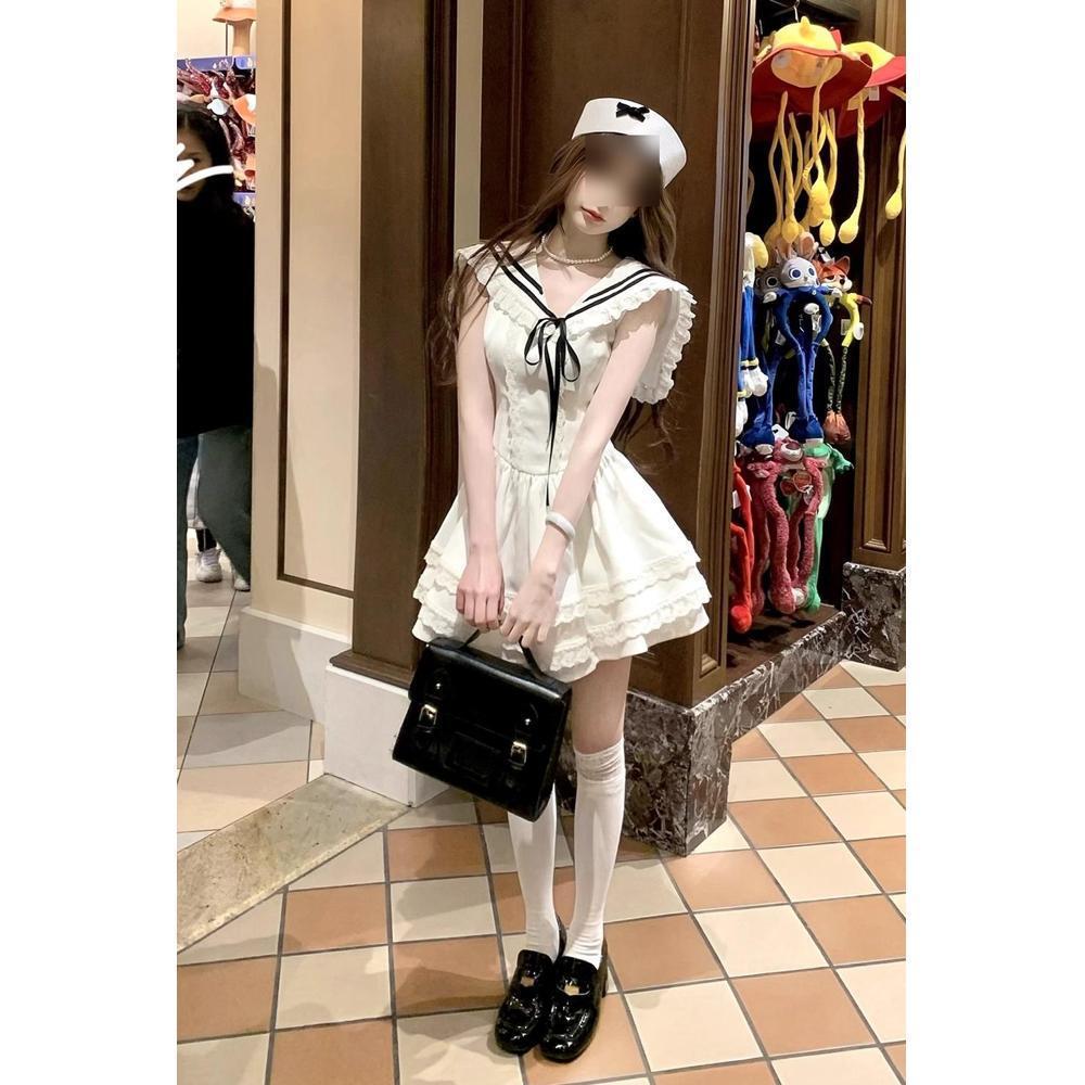 Navy Style Puffy Skirt: Elegant White Birthday Dress with Waist-Hugging Fit and Youthful, Chic Vibes S (under 45 kg)
Navy Style Puffy Skirt: Elegant White Birthday Dress with Waist-Hugging Fit and Youthful, Chic Vibes S (under 45 kg)