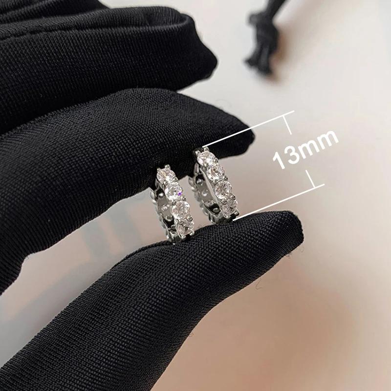 Huitan 13mm/15mm Circle Hoop Earrings Round Cubic Zirconia Copper Color/Gold Color Simple Stylish Women s Earrings Hot Zircon
Huitan 13mm/15mm Circle Hoop Earrings Round Cubic Zirconia Copper Color/Gold Color Simple Stylish Women s Earrings Hot Zircon