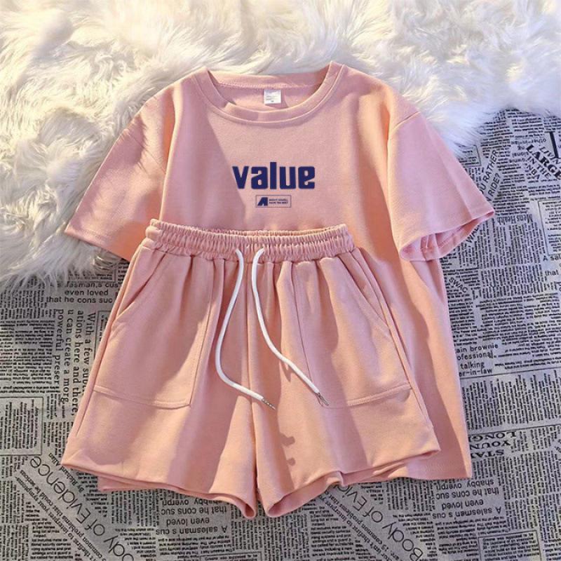2026 Summer Women s Plus Size Petite Sportswear Set: Loose Short Sleeve Top and Shorts XL розовый
2026 Summer Women s Plus Size Petite Sportswear Set: Loose Short Sleeve Top and Shorts XL розовый