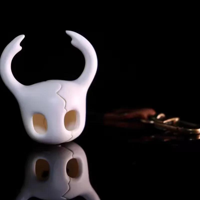 Hollow Knight Keychain - White Horned Head Skull Pendant for Game Fans - Cosplay Prop, Bag Charm, Car Key Ring
Hollow Knight Keychain - White Horned Head Skull Pendant for Game Fans - Cosplay Prop, Bag Charm, Car Key Ring