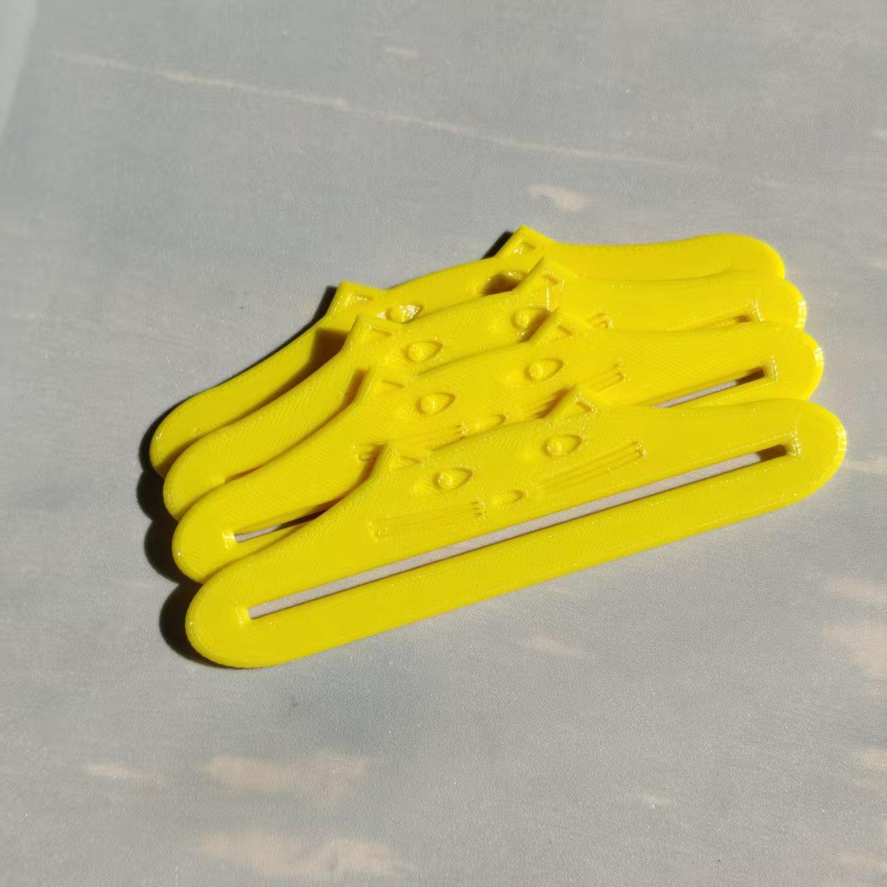 4pcs Cat Food Pouch Squeezer & Dispenser-Portable Manual Press with Ergonomic Handle,Durable Plastic Wet Food Dispenser for Cats
4pcs Cat Food Pouch Squeezer & Dispenser-Portable Manual Press with Ergonomic Handle,Durable Plastic Wet Food Dispenser for Cats