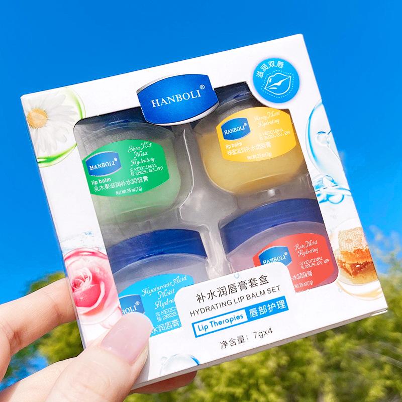 Набор для ухода за губами Vaseline: Увлажняющий бальзам для губ, масло для губ, маска для губ, праймер для губ - Зимние увлажняющие средства
Набор для ухода за губами Vaseline: Увлажняющий бальзам для губ, масло для губ, маска для губ, праймер для губ - Зимние увлажняющие средства