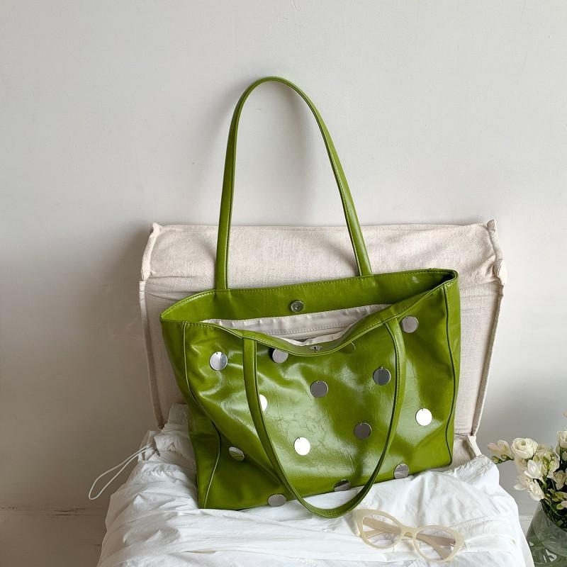 2026 New Retro Style Metal Polka Dot Soft Leather Casual Tote Bag Large Capacity Female Niche One-shoulder Commuting зелений
2026 New Retro Style Metal Polka Dot Soft Leather Casual Tote Bag Large Capacity Female Niche One-shoulder Commuting зелений