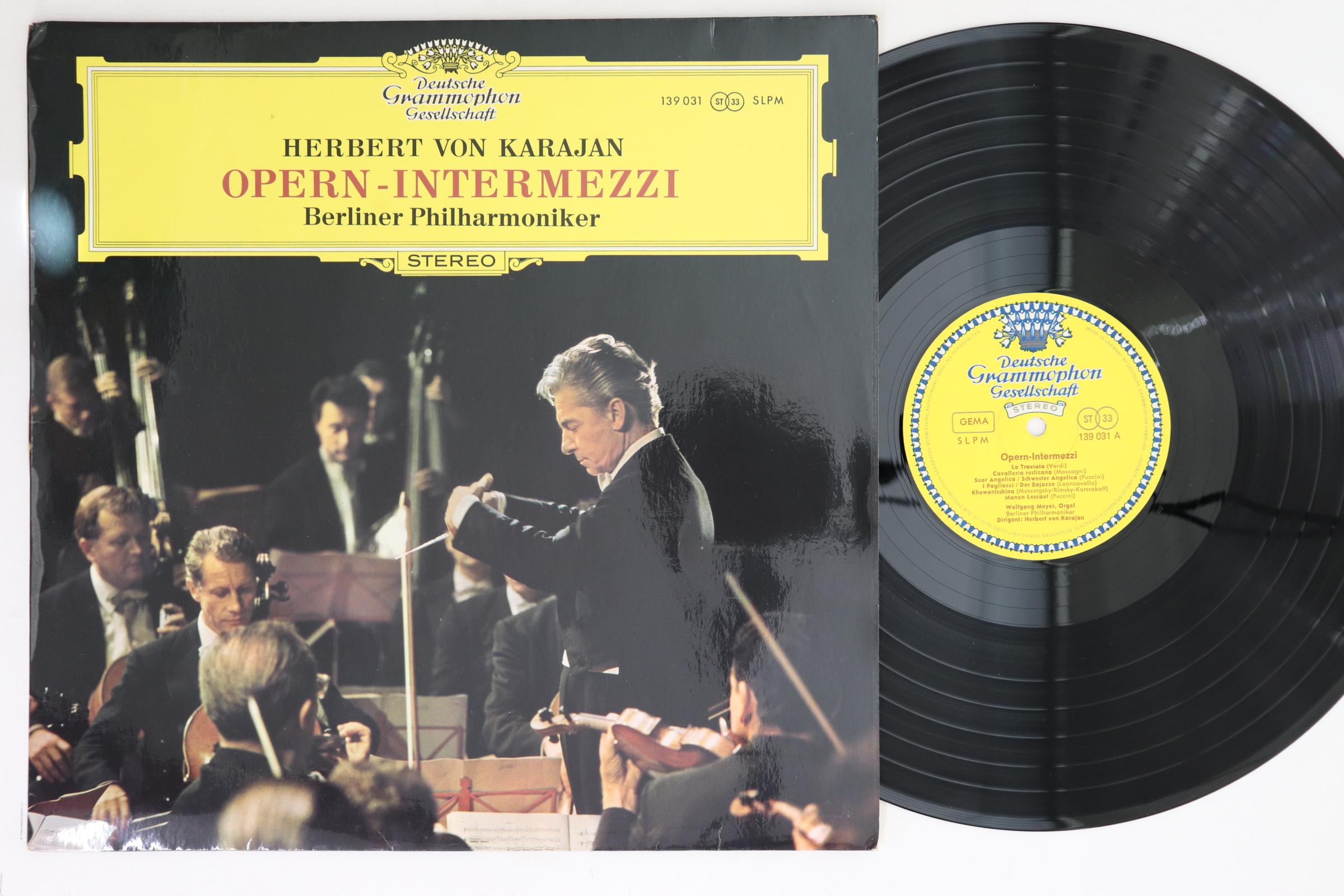 LP Record KARAJAN, BERLINER PHILHARMONIKER - Opera Intermezzi SLPM139031 DEUTSCHE GRAMMO Germany Classical Used
LP Record KARAJAN, BERLINER PHILHARMONIKER - Opera Intermezzi SLPM139031 DEUTSCHE GRAMMO Germany Classical Used