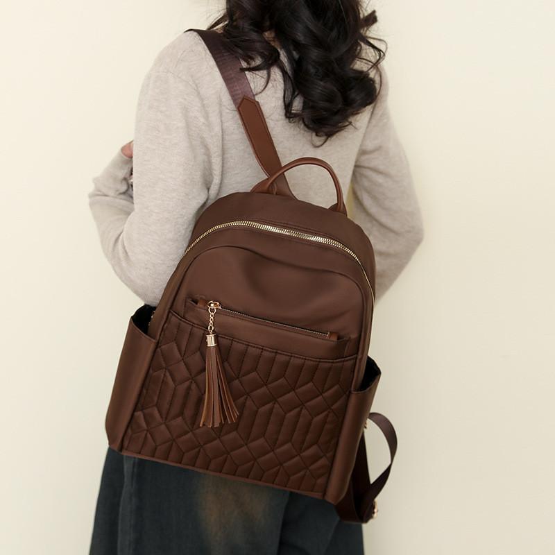 IELGY Корейский рюкзак с ромбовидным узором, дорожная сумка для путешествий, однотонный женский рюкзак, простой рюкзак большой вместимости. коричневый
IELGY Корейский рюкзак с ромбовидным узором, дорожная сумка для путешествий, однотонный женский рюкзак, простой рюкзак большой вместимости. коричневый