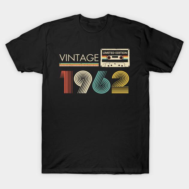 Men Black Print T-shirt 61St Birthday Vintage 1962 Limited Edition Cassette Tape No-Cut Transfer Paper Print Cotton Tshirt S чёрный
Men Black Print T-shirt 61St Birthday Vintage 1962 Limited Edition Cassette Tape No-Cut Transfer Paper Print Cotton Tshirt S чёрный