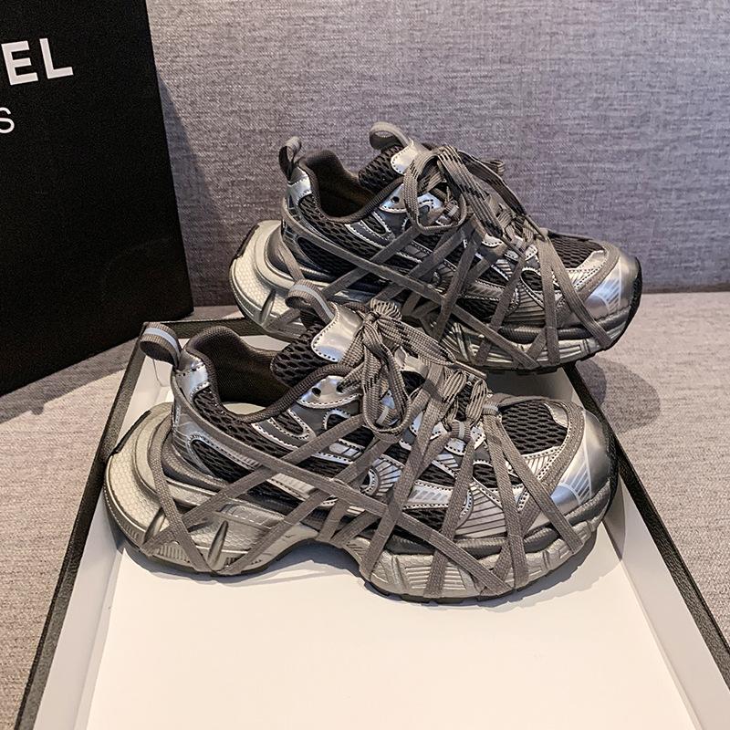 Mesh breathable thick-soled straps dad shoes women s 2025 summer new fashionable versatile lightweight casual sports shoes 40
Mesh breathable thick-soled straps dad shoes women s 2025 summer new fashionable versatile lightweight casual sports shoes 40