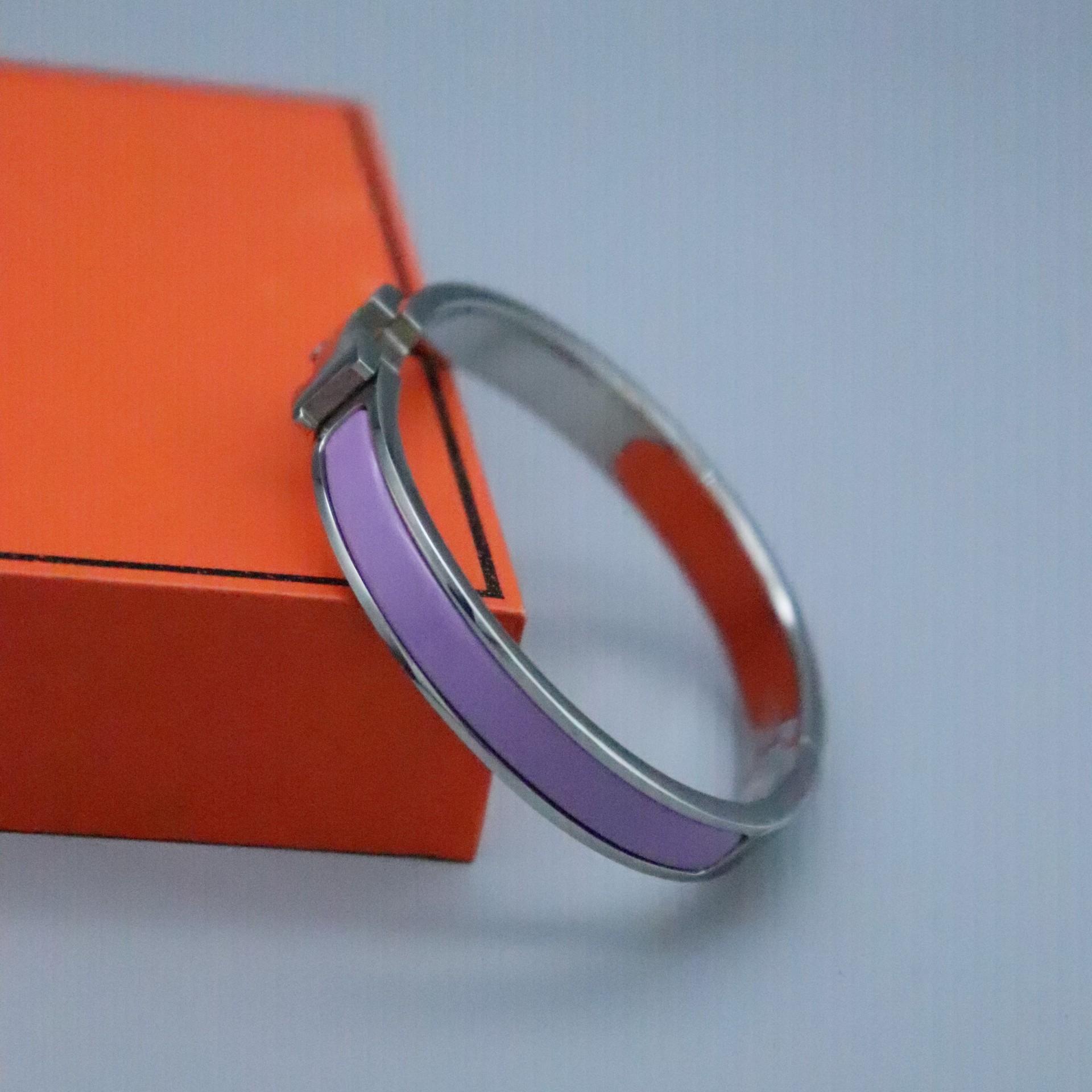 Браслеты HEnamel Модные и популярные легкие роскошные аксессуары size 17, steel color светло-фиолетовый
Браслеты HEnamel Модные и популярные легкие роскошные аксессуары size 17, steel color светло-фиолетовый