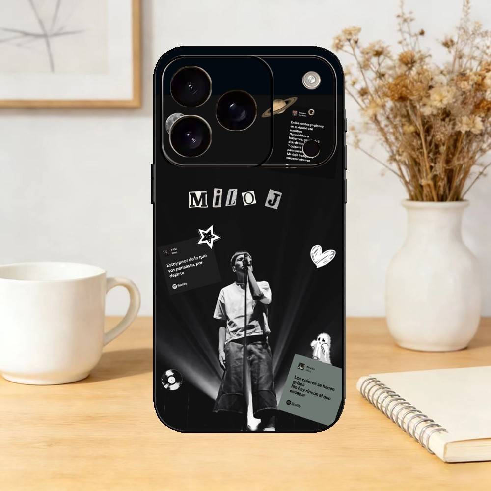 Singer M-Milo J Phone Case For iPhone 17,16,15,14,13,12,11 Plus,Pro,Max,Mini Silicone black Soft Cover iPhone17promax
Singer M-Milo J Phone Case For iPhone 17,16,15,14,13,12,11 Plus,Pro,Max,Mini Silicone black Soft Cover iPhone17promax