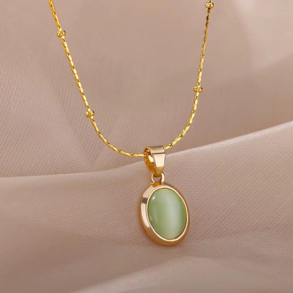 Simple light luxury oval titanium steel necklace cat eye pendant collarbone chain temperament design high-end jewelry
Simple light luxury oval titanium steel necklace cat eye pendant collarbone chain temperament design high-end jewelry