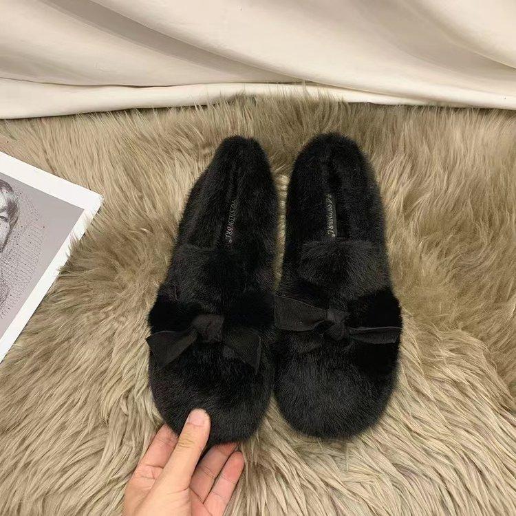 Mao Mao shoes women s shoes winter velvet cotton shoes wear 2025 new Internet celebrities versatile one-pedal Doudou shoes flat shoes 35
Mao Mao shoes women s shoes winter velvet cotton shoes wear 2025 new Internet celebrities versatile one-pedal Doudou shoes flat shoes 35