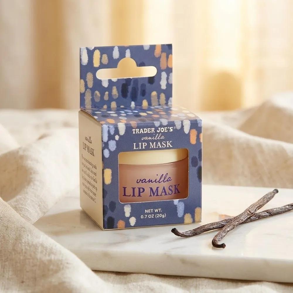 Trader Joe s Night Care Vanilla Lip Mask 20g Lip Sleeping Pack
Trader Joe s Night Care Vanilla Lip Mask 20g Lip Sleeping Pack