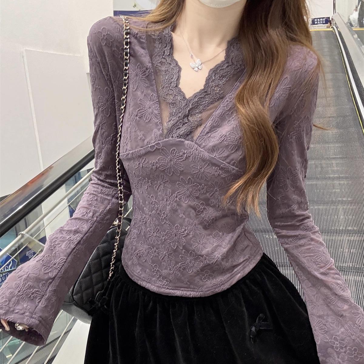 Women s White V-Neck Flare Sleeve Lace Shirt – Elegant Slim Fit, Autumn 2025 Extra Large фіолетовий
Women s White V-Neck Flare Sleeve Lace Shirt – Elegant Slim Fit, Autumn 2025 Extra Large фіолетовий
