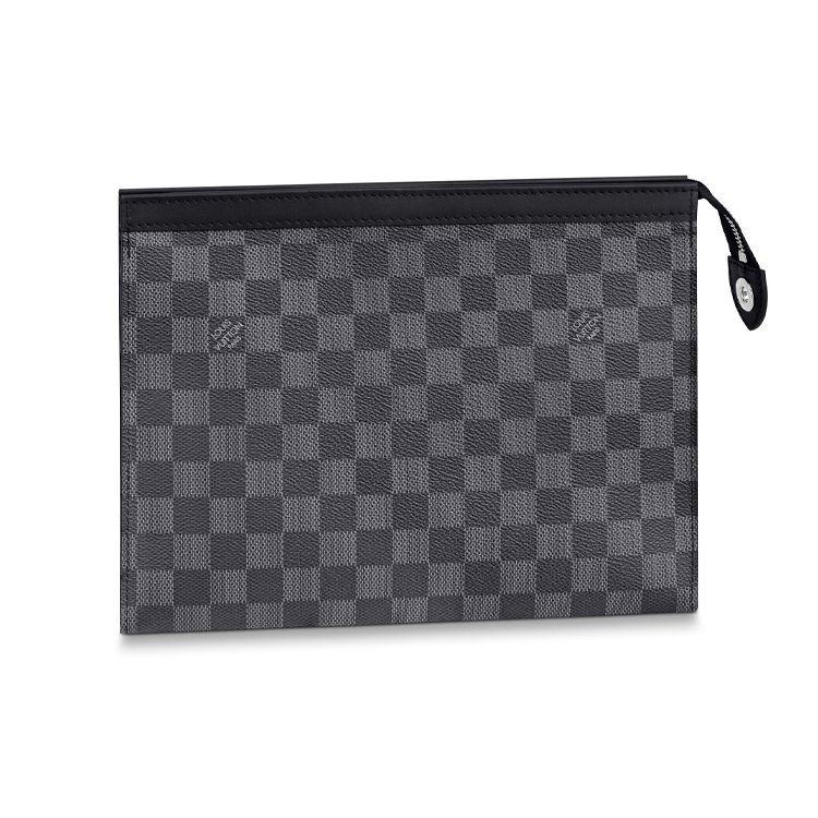 Louis Vuitton Pochette Voyage MM Чорний полотно Damier Graphite Чоловічі косметички N41696 Basic Set (Bag+Dust Bag)
Louis Vuitton Pochette Voyage MM Чорний полотно Damier Graphite Чоловічі косметички N41696 Basic Set (Bag+Dust Bag)