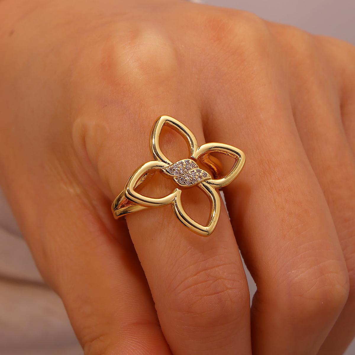 New 2026 Zirconia Flower Rings For Women Anniversary Romantic Anillos Punk Delicately Crafted Leaf Ring Gold Color Jewelry Gift resizable
New 2026 Zirconia Flower Rings For Women Anniversary Romantic Anillos Punk Delicately Crafted Leaf Ring Gold Color Jewelry Gift resizable