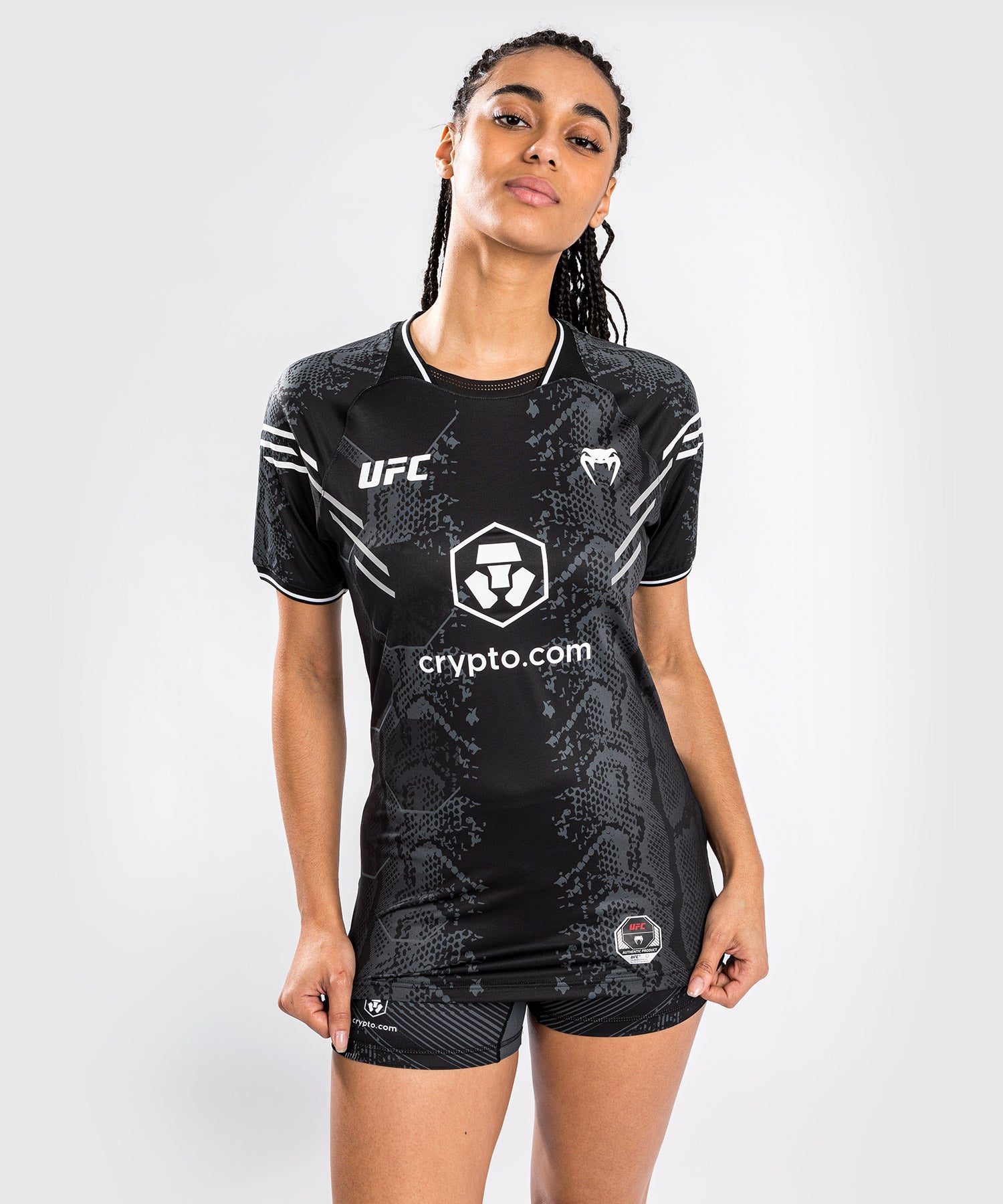 UFC Adrenaline by Venum Authentic Fight Night Женская майка Walkout Jersey - черный XS
UFC Adrenaline by Venum Authentic Fight Night Женская майка Walkout Jersey - черный XS