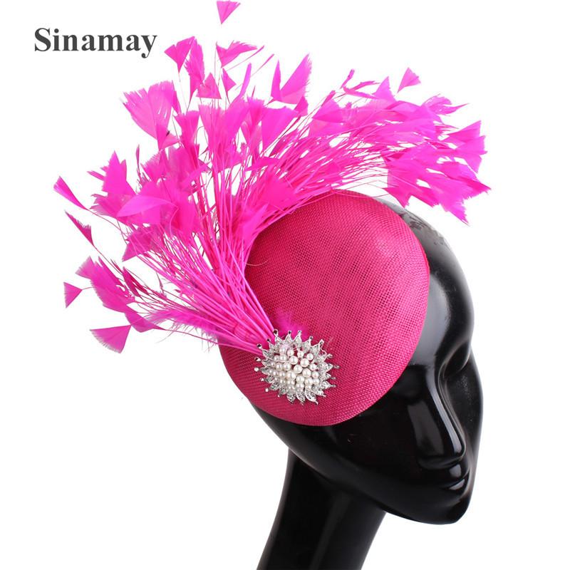 Retro Exaggerated Champagne Top Hat European And American Style Feather Imitation Pearl Flower Headdress Headband рожевий червоний колір
Retro Exaggerated Champagne Top Hat European And American Style Feather Imitation Pearl Flower Headdress Headband рожевий червоний колір