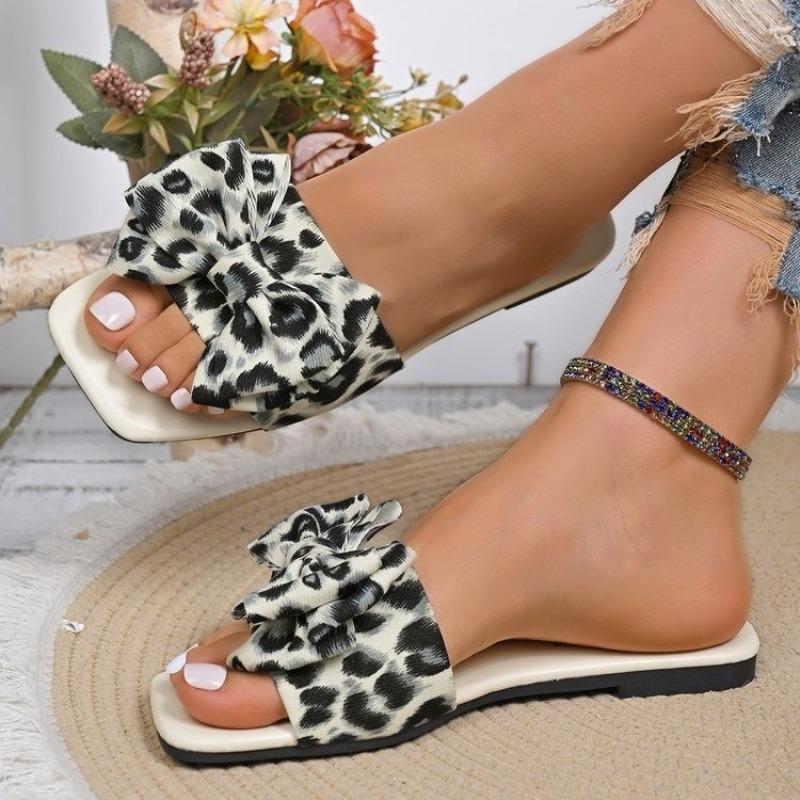 Мода 2025 Новая женская обувь С открытым носком Женские тапочки Модный леопардовый принт Бант-бабочка Большой размер Бестселлер Легкие плоские тапочки 43
Мода 2025 Новая женская обувь С открытым носком Женские тапочки Модный леопардовый принт Бант-бабочка Большой размер Бестселлер Легкие плоские тапочки 43