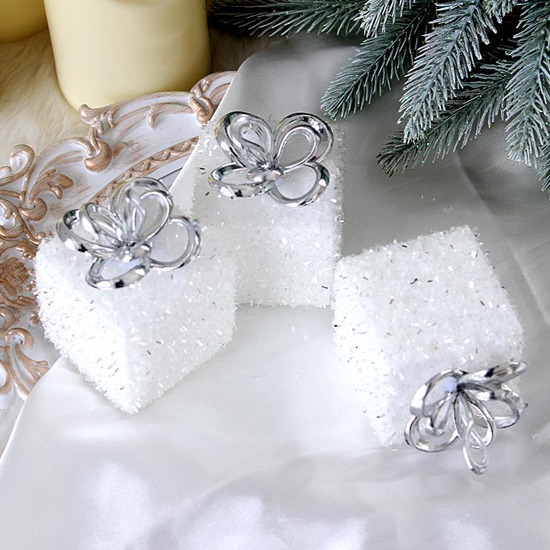 8cm Christmas Tree Ornaments: Foam & Onion Petal Baubles for Festive Decoration
8cm Christmas Tree Ornaments: Foam & Onion Petal Baubles for Festive Decoration